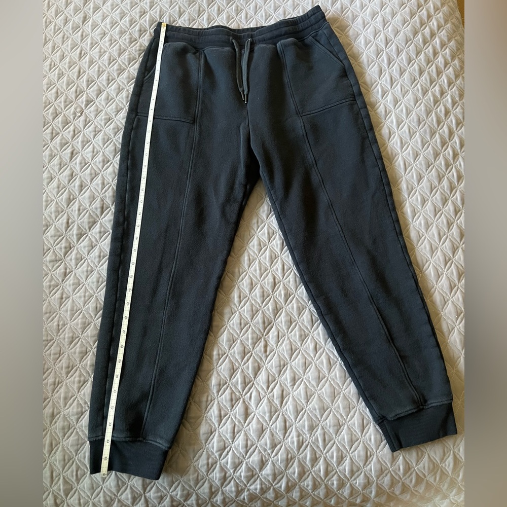 Beyond Yoga Black Jogger Pants View 4